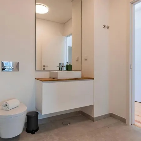 The Urban Oasis By Innkeeper Лісабон